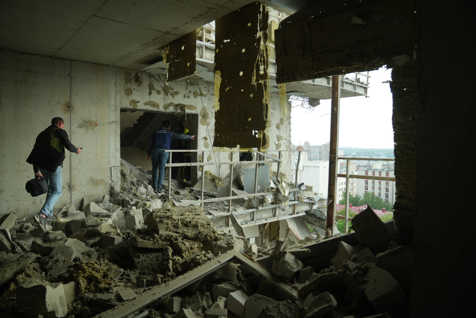 Russians bombarded the Shevchenkivskyi district of Kharkiv on May 14 / Photo: Ivan Samoilov, Gwara Media