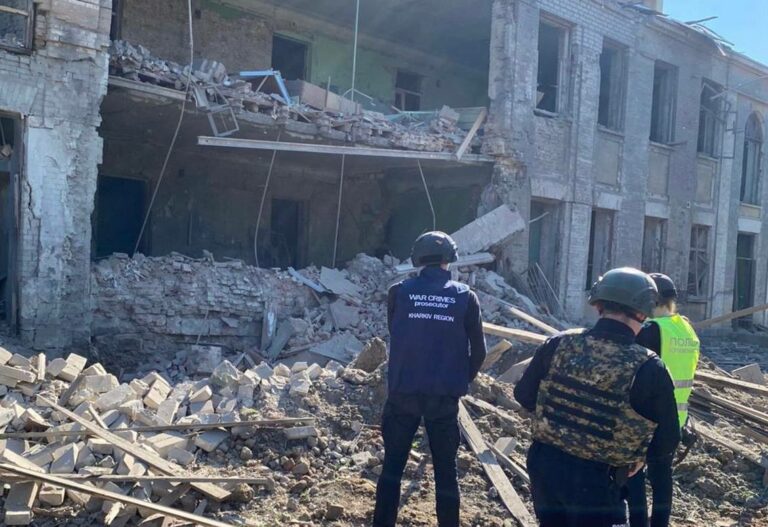 Армія РФ пошкодила памʼятку архітектури в Ізюмі