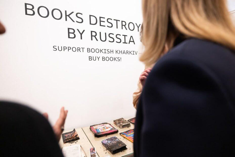 Book Arsenal's exhibition "Books destroyed by Russia" that includes Vivat's books / Source: Olena Zelenska's Telegram channel 