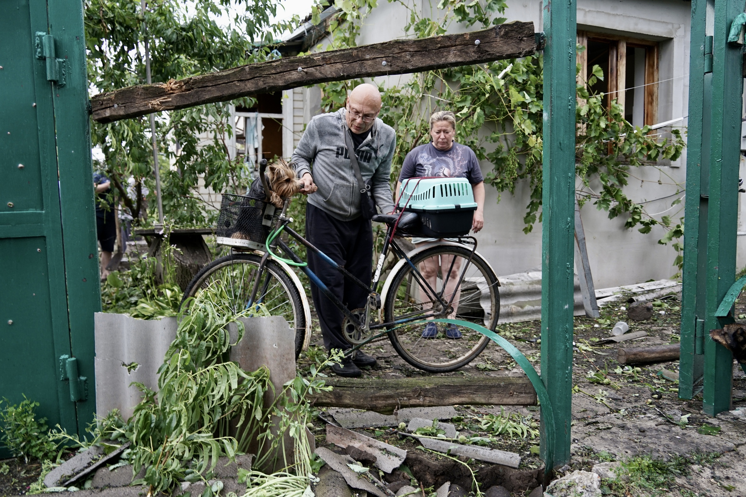 Residents of the houses damaged by Russian bombardment of Derhachi community on June 26, 2024 / Photo: Denys Klymenko for Gwara Media