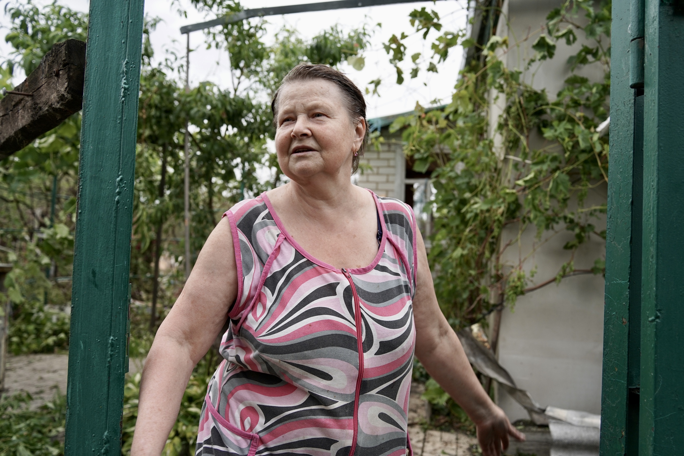Svitlana, owner of the house destroyed by Russian glide bomb / Photo: Denys Klymenko for Gwara Media