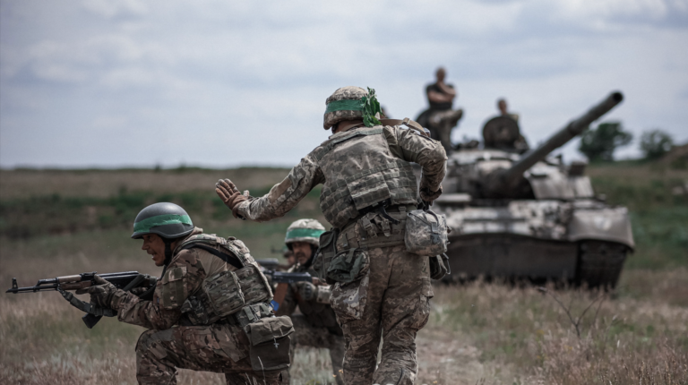 Російська армія намагається захопити відбиті позиції на Харківському напрямку — командир батальйону «Ахіллес»