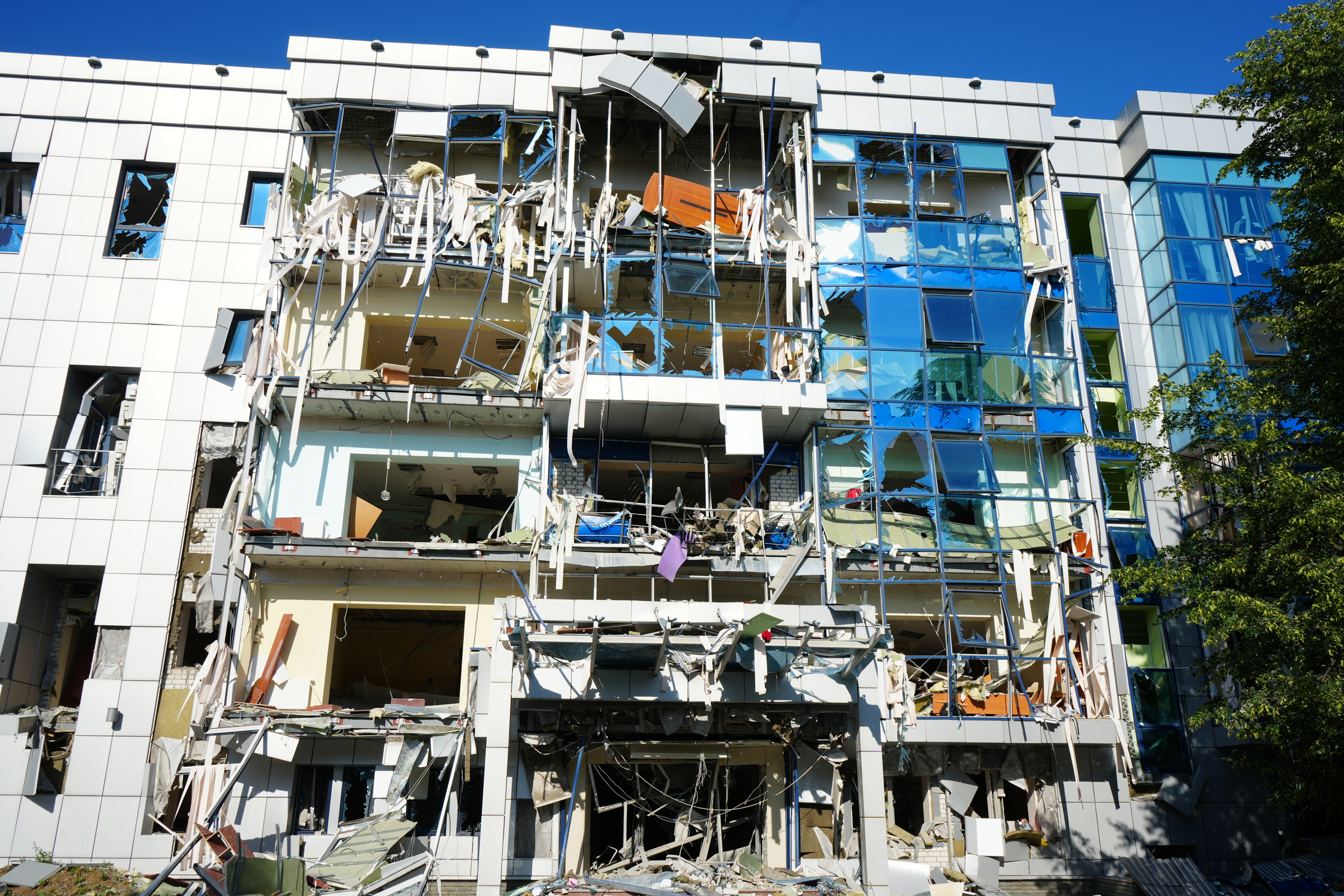 Kharkiv FSD office, severely damaged by Russian missile strike / Photo: Vika Mankovska, Gwara Media