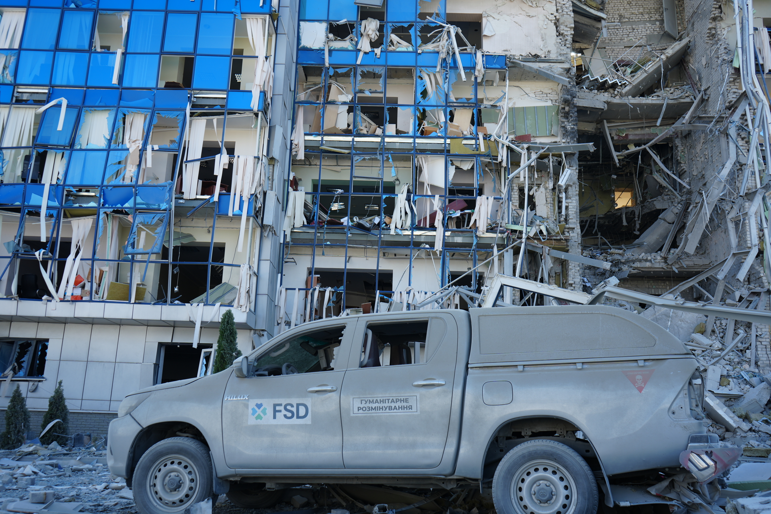 Kharkiv FSD office, severely damaged by Russian missile strike on the morning of July 24, 2024 / Photo: Vika Mankovska, Gwara Media