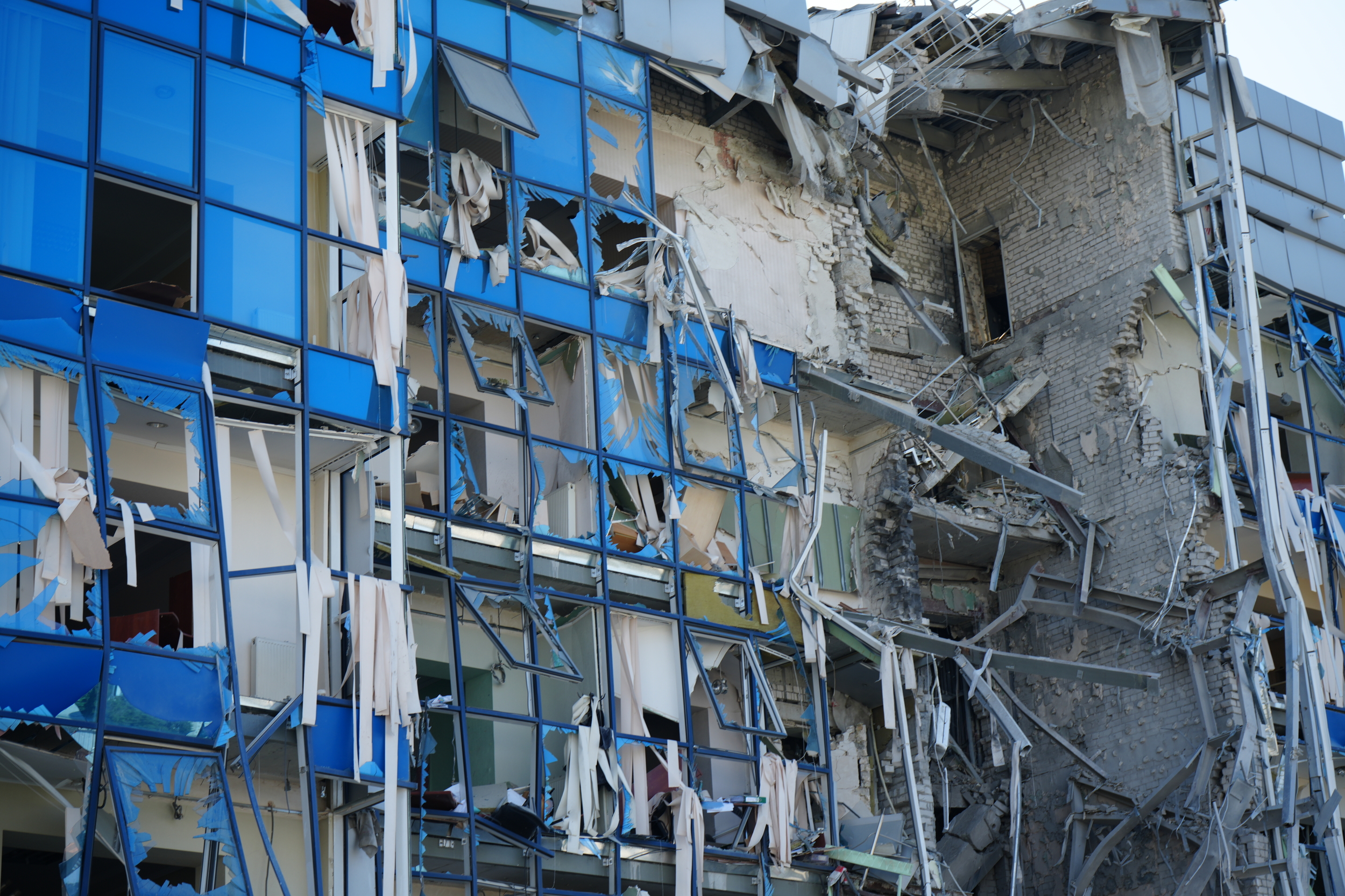 Kharkiv FSD office, severely damaged by Russian missile strike / Photo: Vika Mankovska, Gwara Media