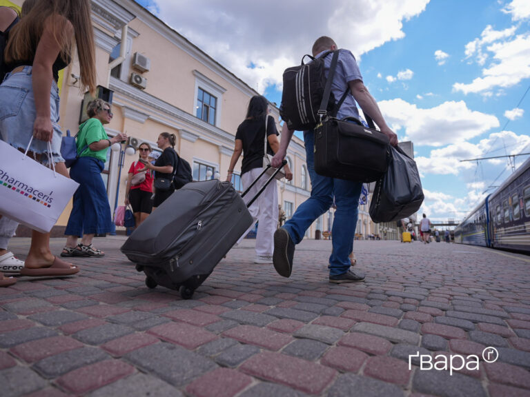 На Харківщині вдень температура повітря сягатиме 37 градусів тепла — прогноз погоди