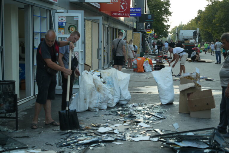 У Харкові чули вибухи: повідомили про влучання по Малоданилівській громаді