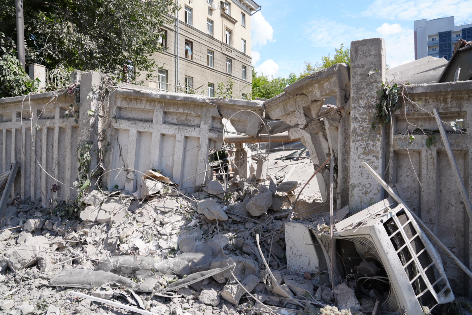 Aftermath of Russian missile strike on Kharkiv's center on August 6, 2024 / Photo: Oleksandr Manchenko, Gwara Media