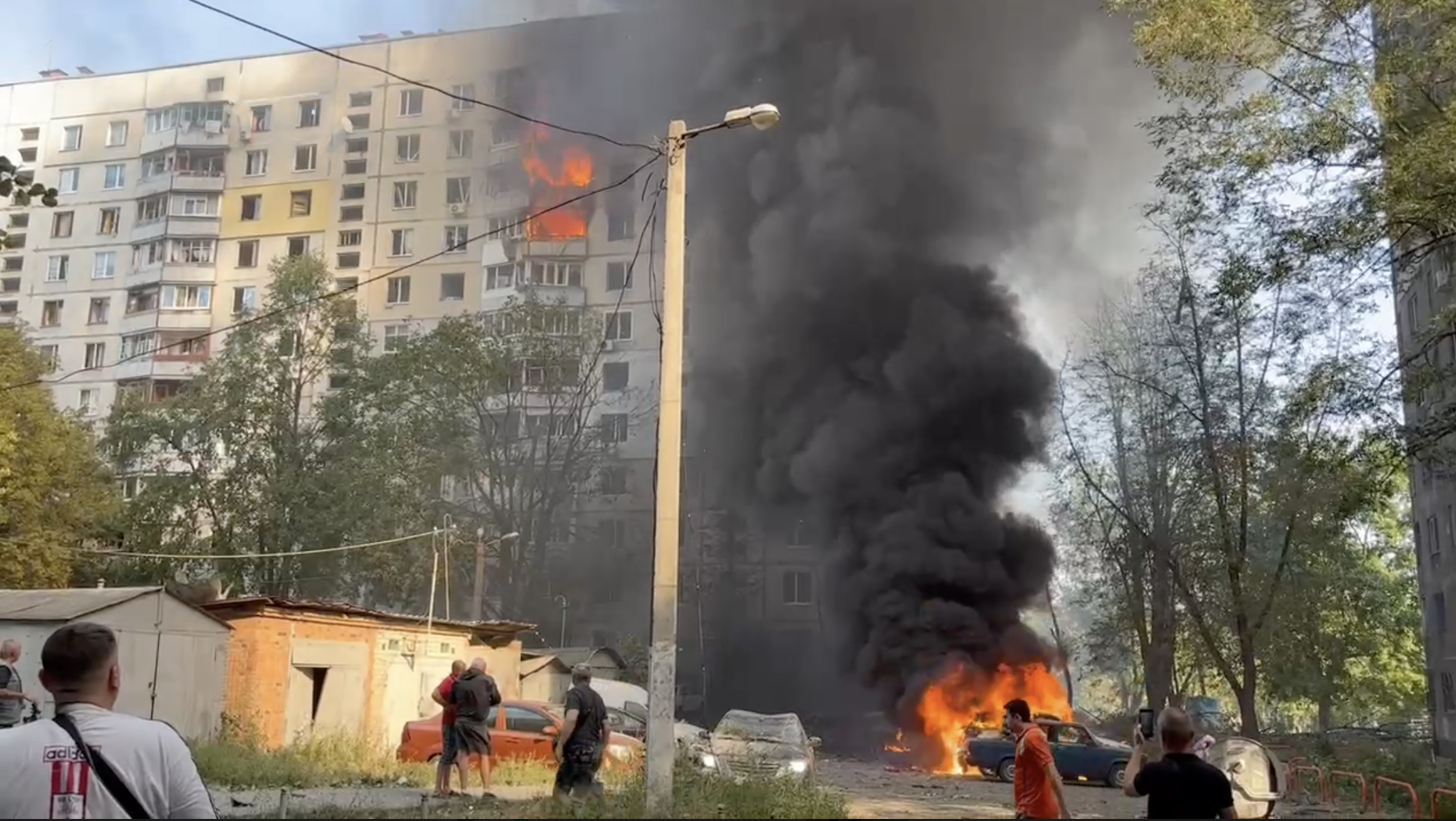 Burning building damaged by Russian glide bomb attack on Kharkiv on August 30 / Source: Oleh Syniehubov's Telegram