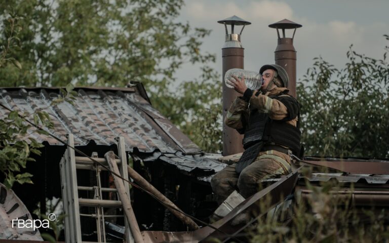 Загинула жінка і 12 поранених: росіяни вдарили по Дергачах — фото