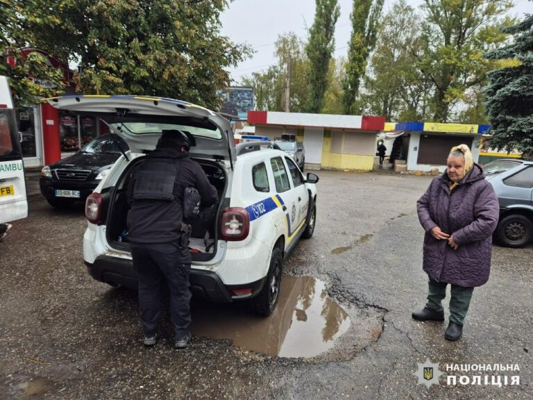 Поліцейські евакуювали 14 цивільних з Купʼянського району