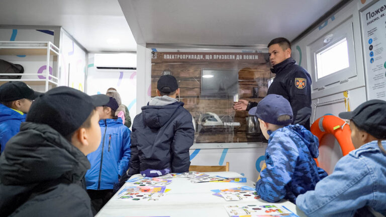 На Харківщині заняття у мобільному класі безпеки відвідали понад п’ять тисяч дітей