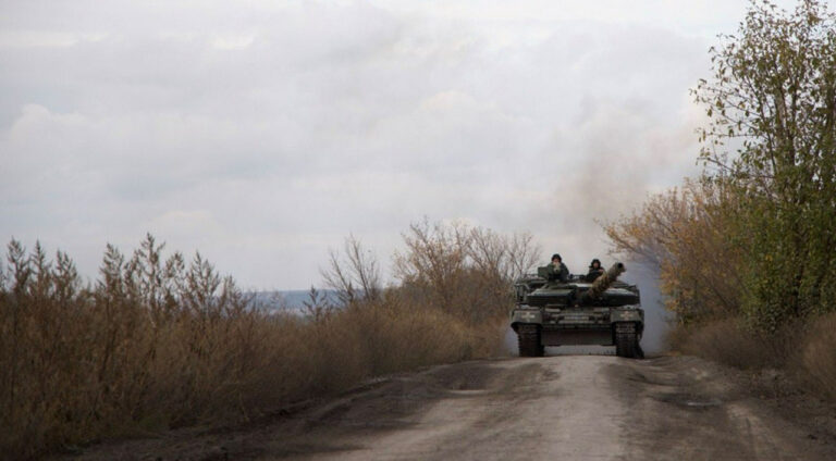 Українські військові відбили прорив росіян на правому березі Осколу