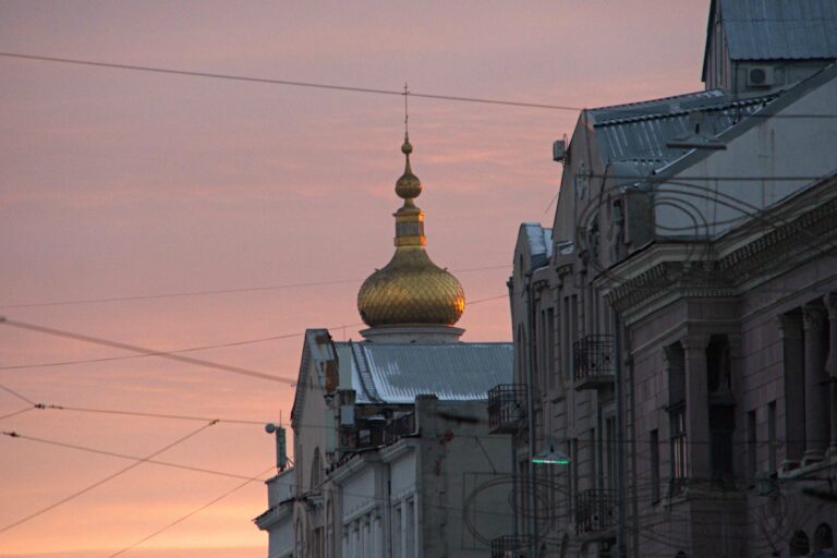 Від 1 градуса тепла: погода в Харкові