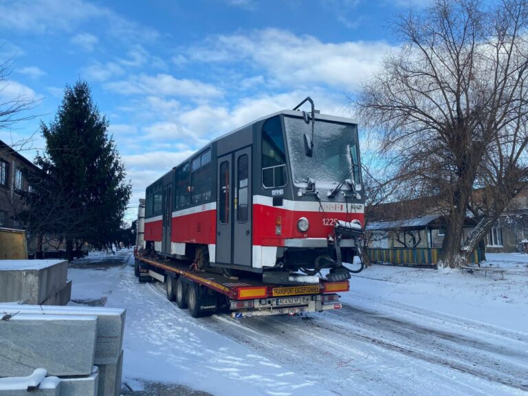 Czech city of Brno provides Kharkiv with 6 trams