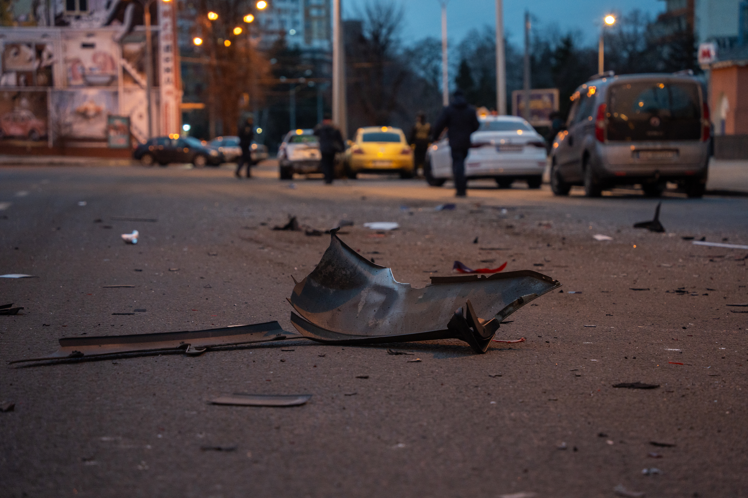 Debris in the aftermath of Russian Molniya drone attack in Slobidskyi district of Kharkiv. January 16, 2025 / Photo: Liubov Yemets, Gwara Media