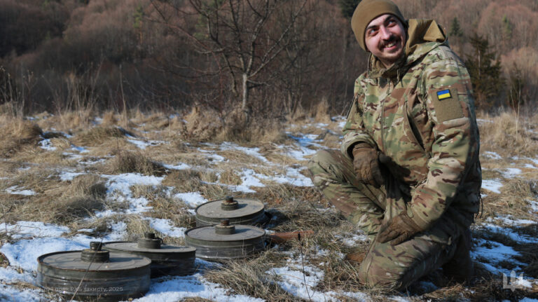 Аерозольне маскування: як військові використовують «димові завіси» на фронті