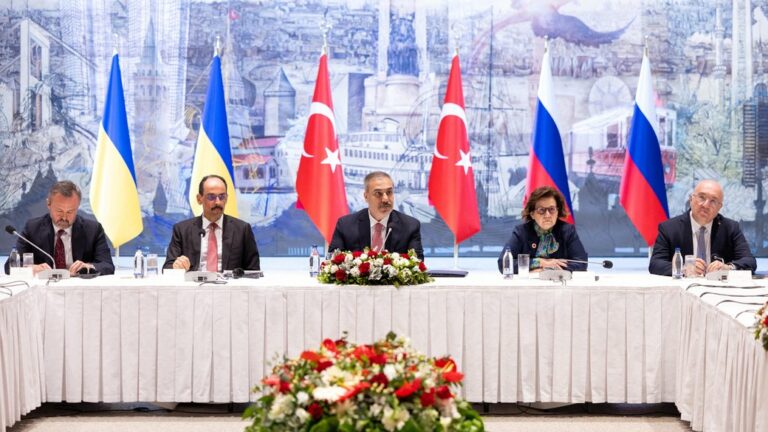 Ukrainian delegation meets with representatives of Russia in Turkey