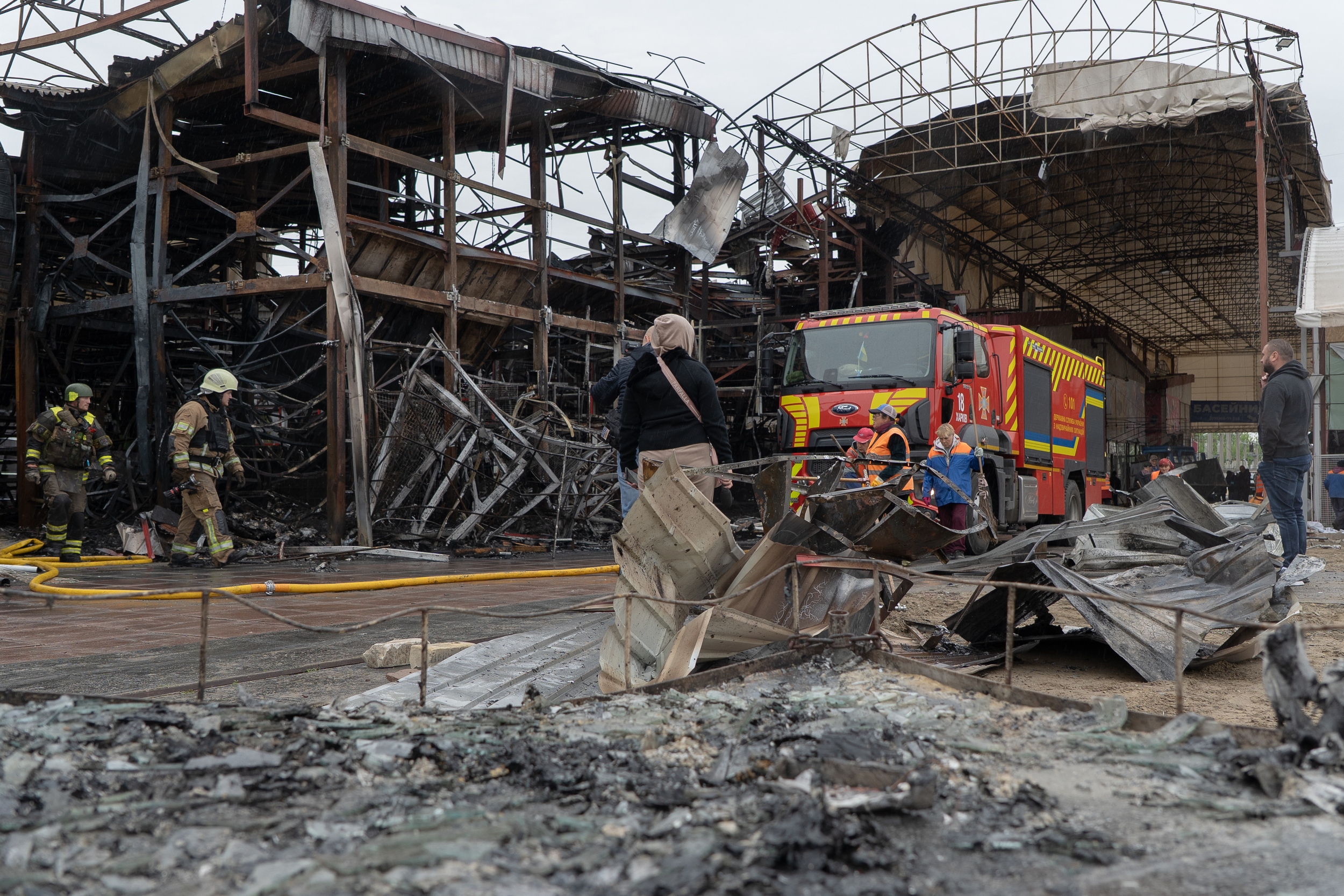 Damage of Russian attack on the Barabashovo market in Kharkiv on May 6