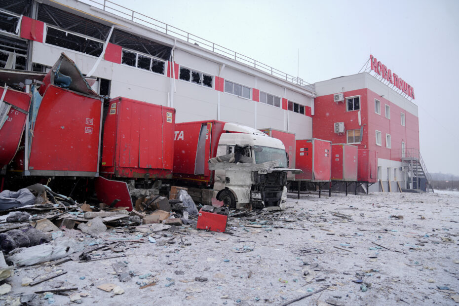 Russian forces attack post service terminal in Kharkiv region, killing 4, injuring 6 (Photo)