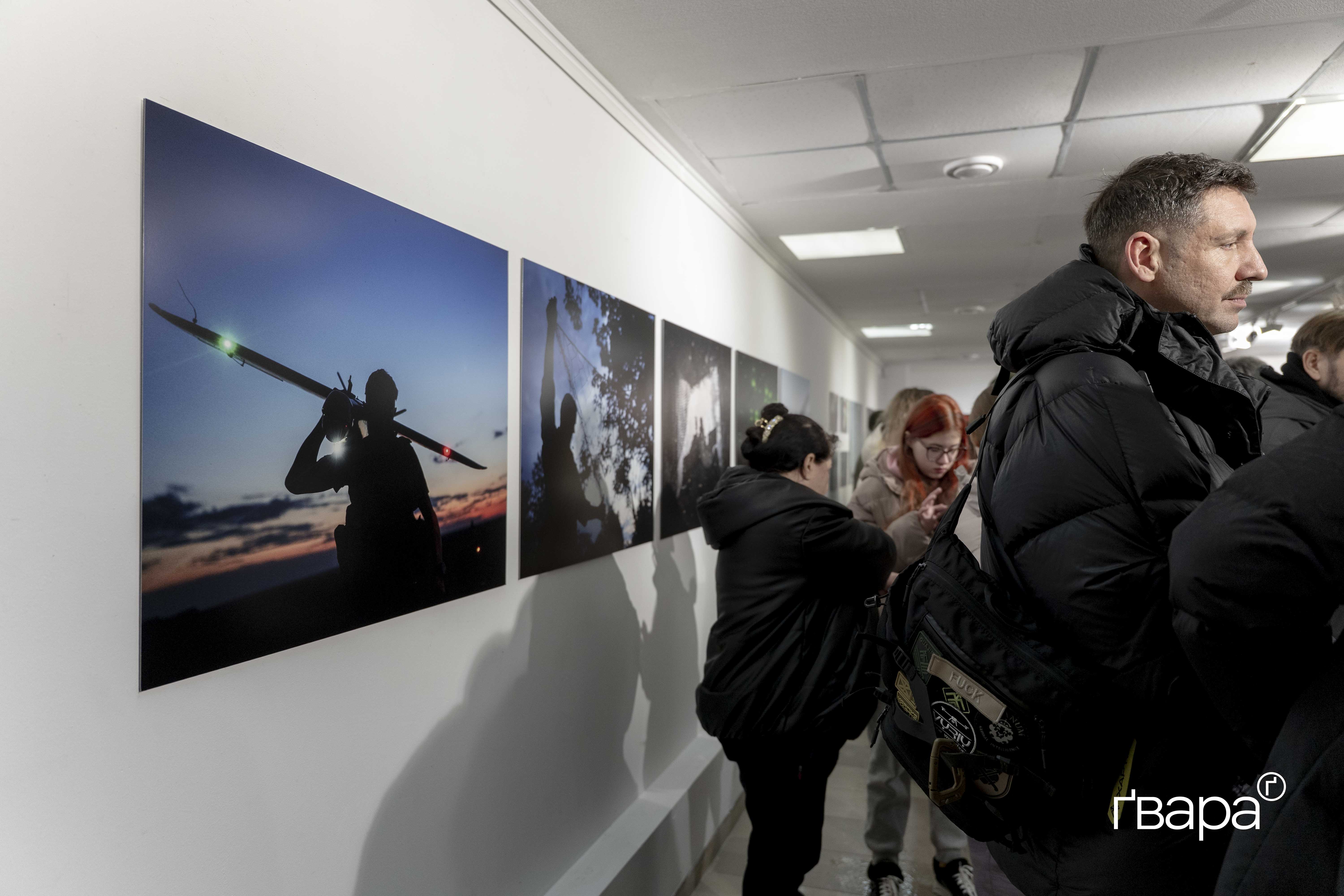 фотовиставка Хартія