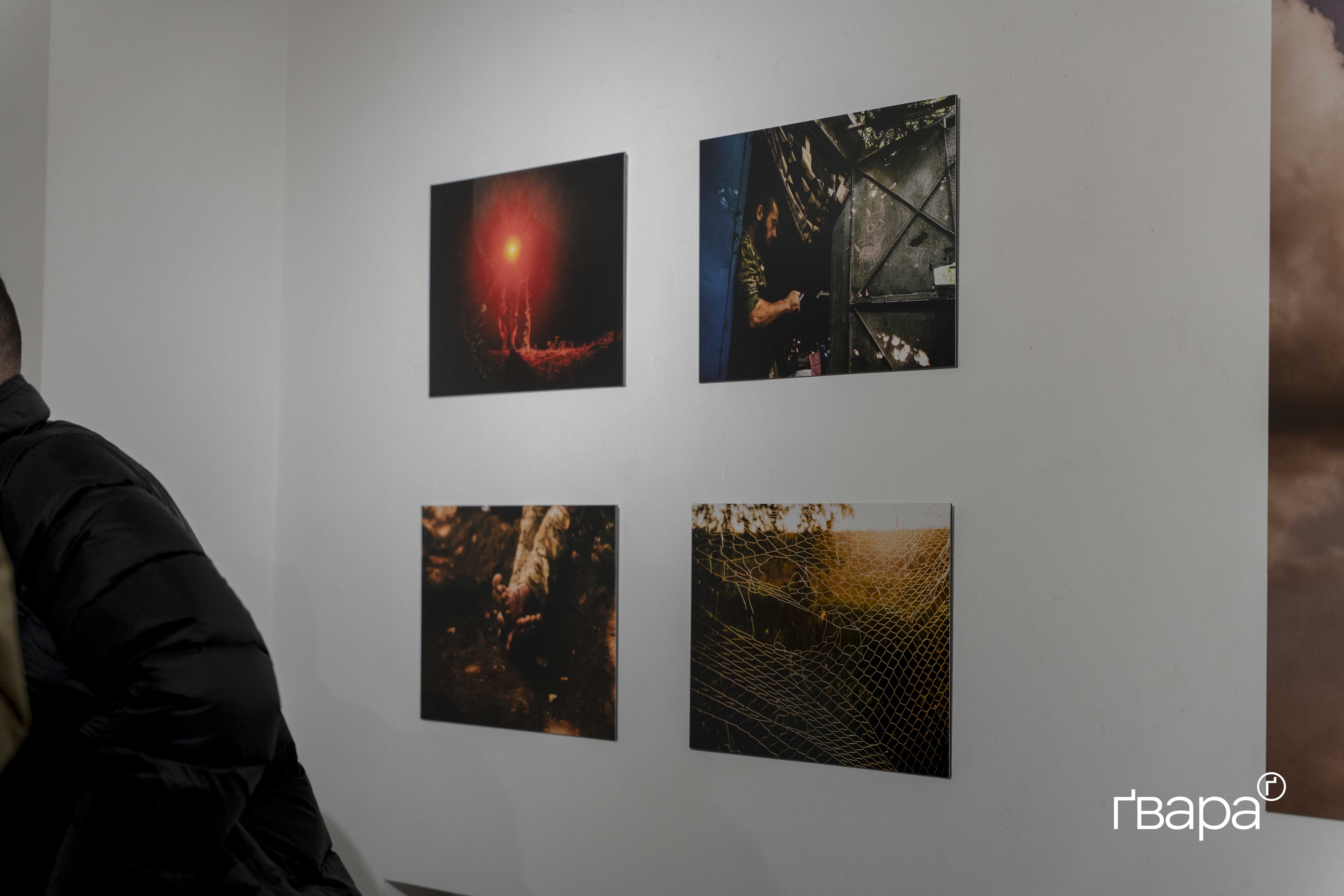 фотовиставка Хартія