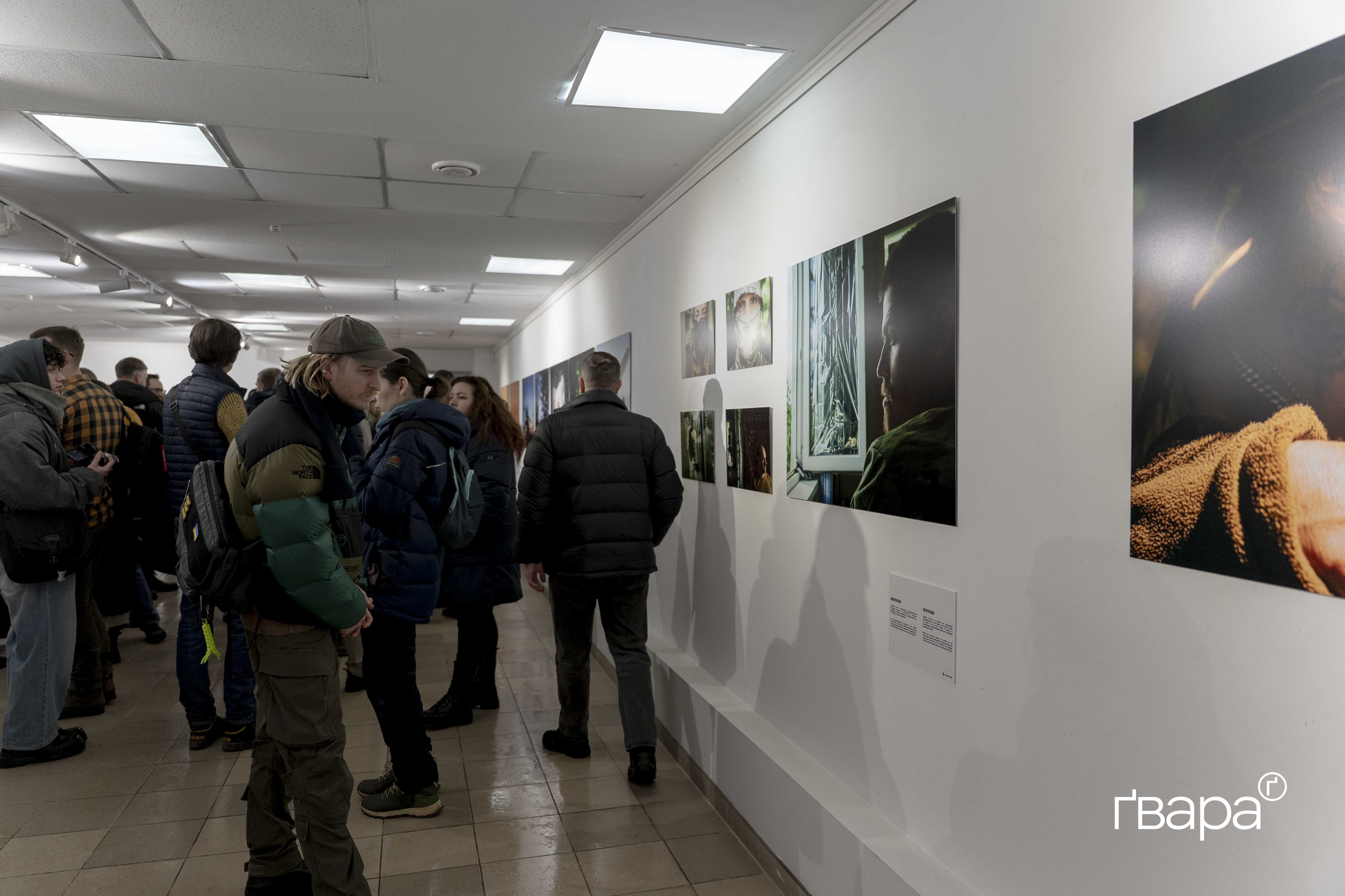 фотовиставка Хартія