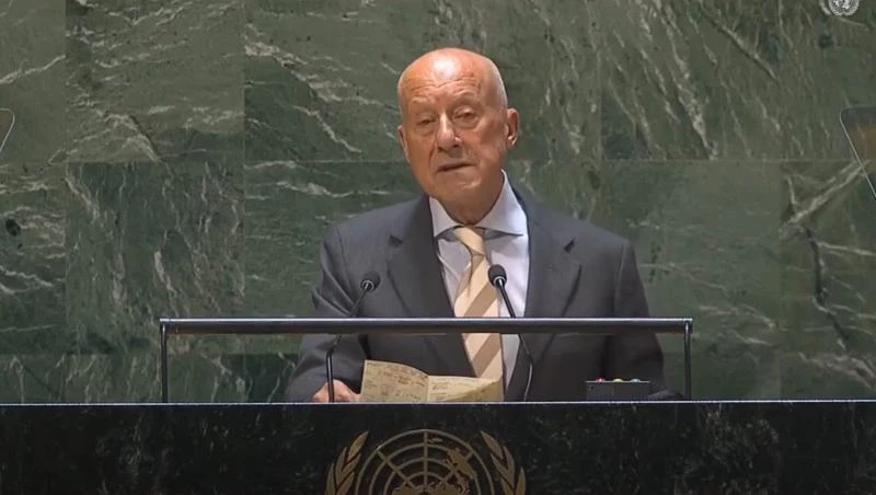 Norman Foster during his speech at the UN.