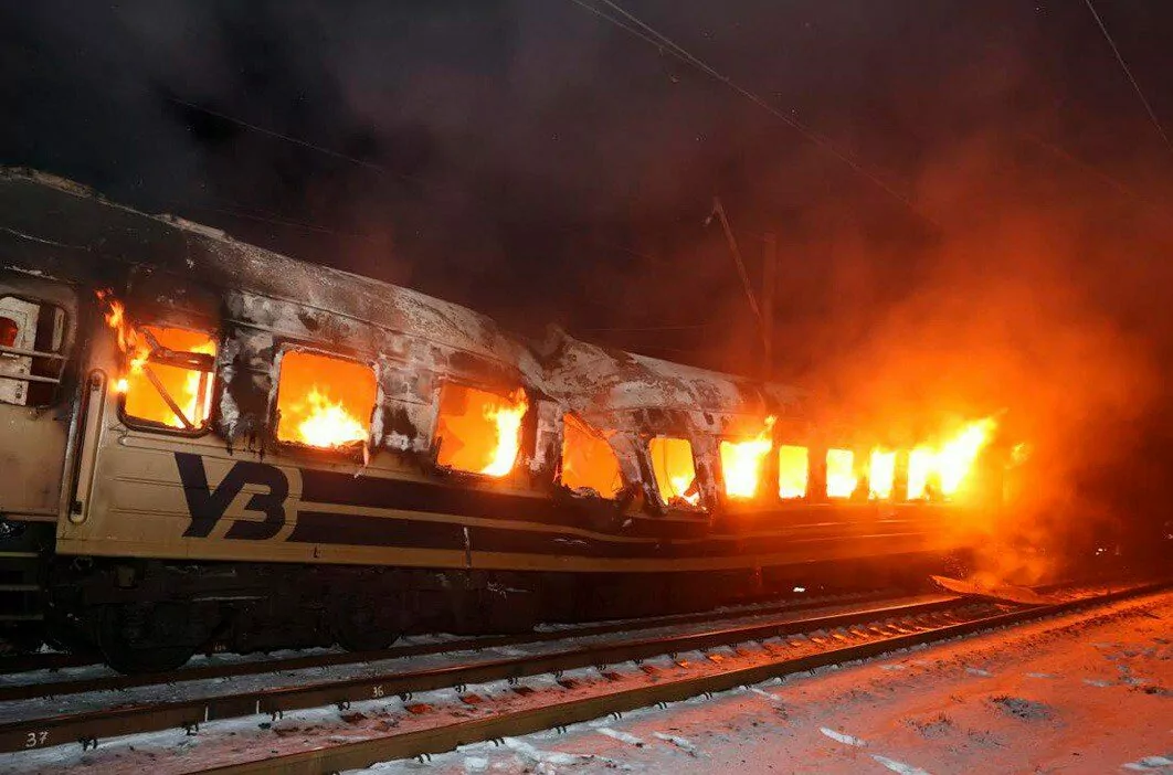 Ukraine’s military police refutes Russian claims about “destroying a military unit” in attack on train that killed 6 in Kharkiv region 