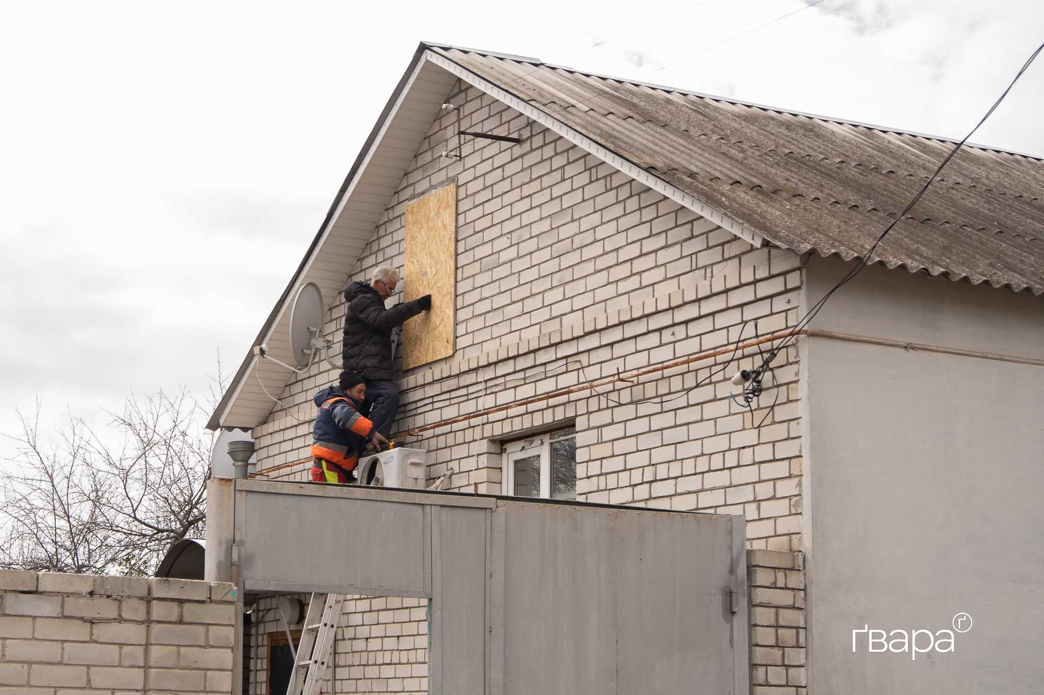 зображення до посту: Російські війська вдарила по двох районах Харкова, дев’ятеро постраждалих — фото
