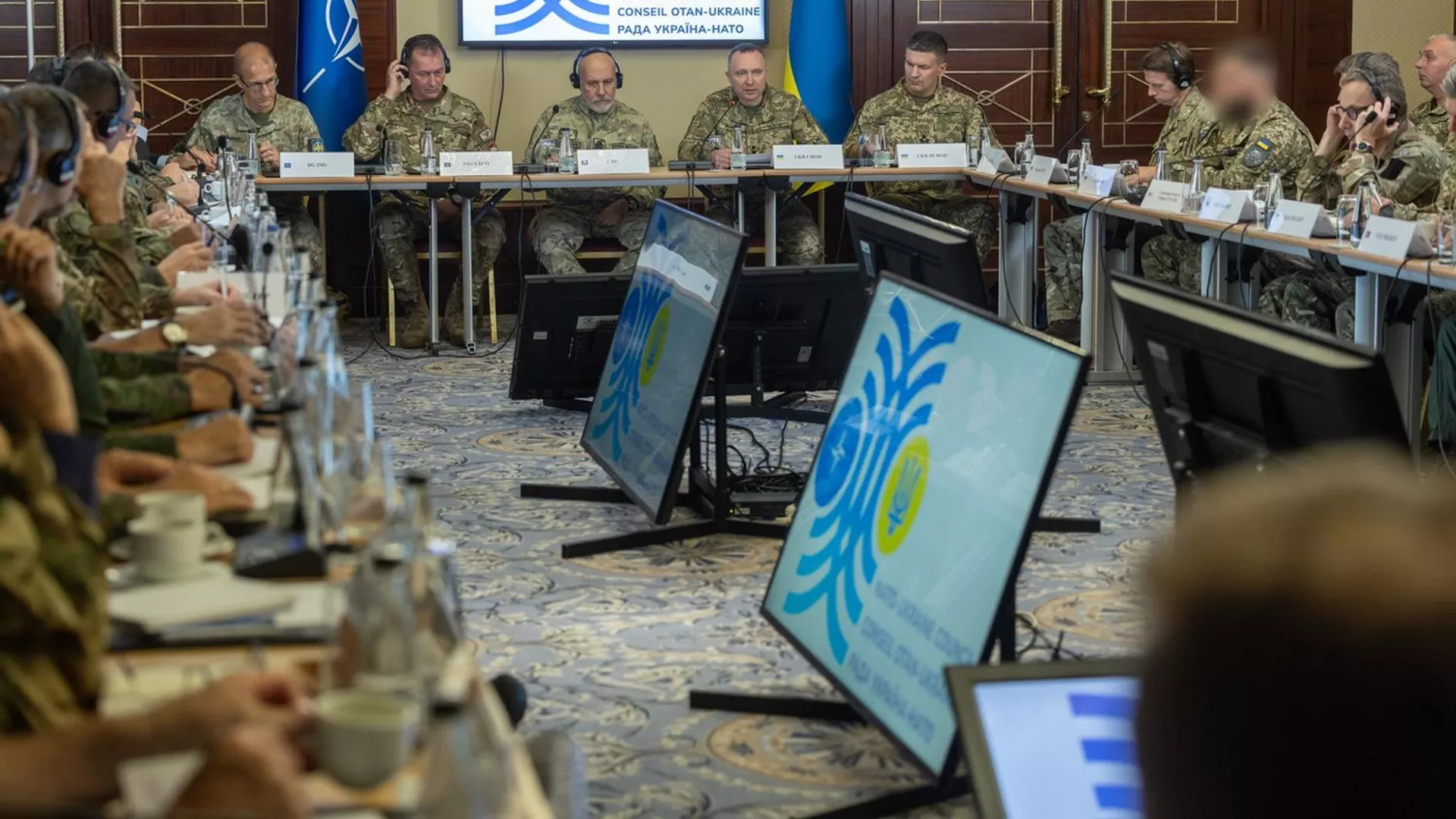 NATO's delegation and Ukraine's general Staff during the talks/ Photo: NATO's official website
