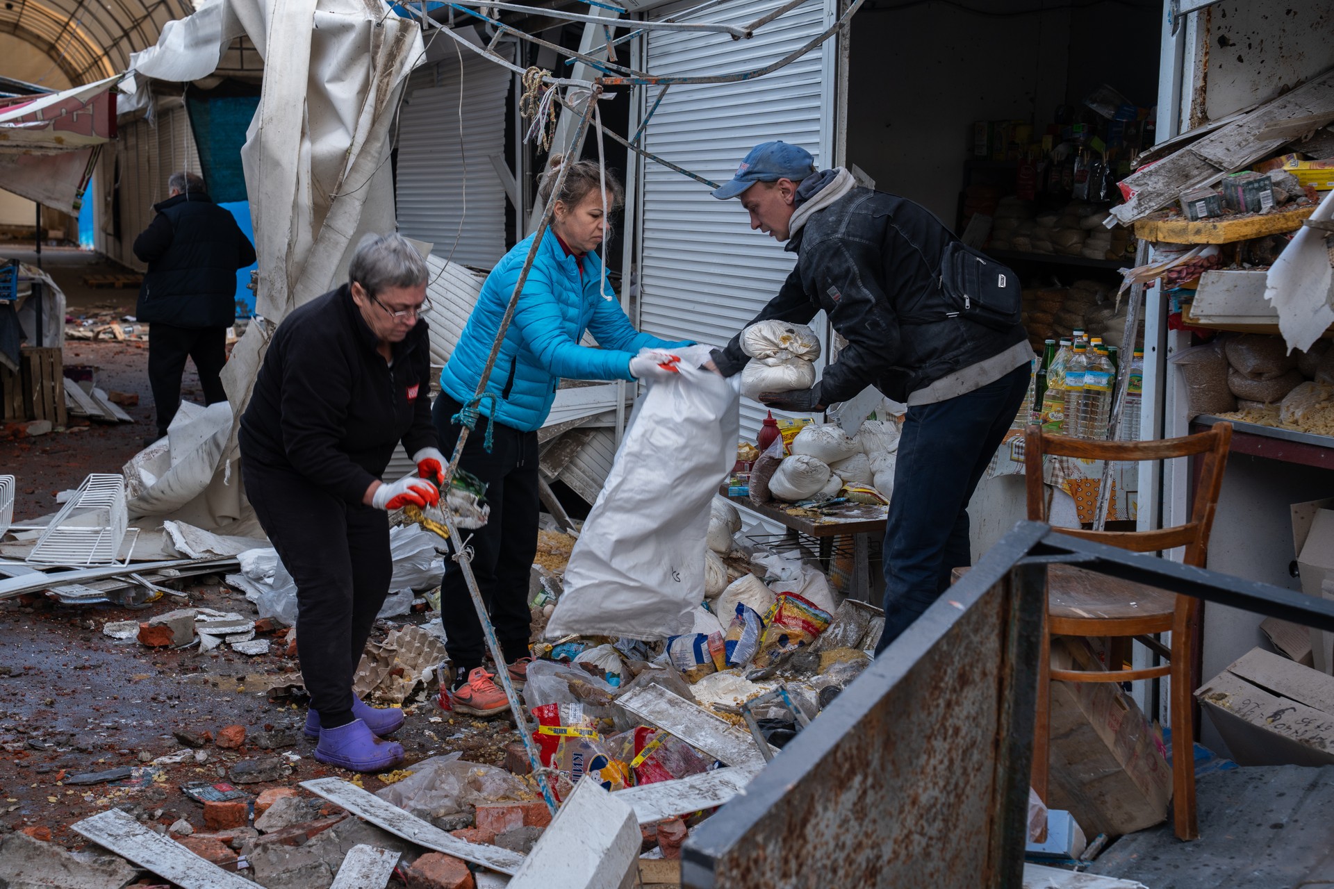 Russian attack on market in Lozova