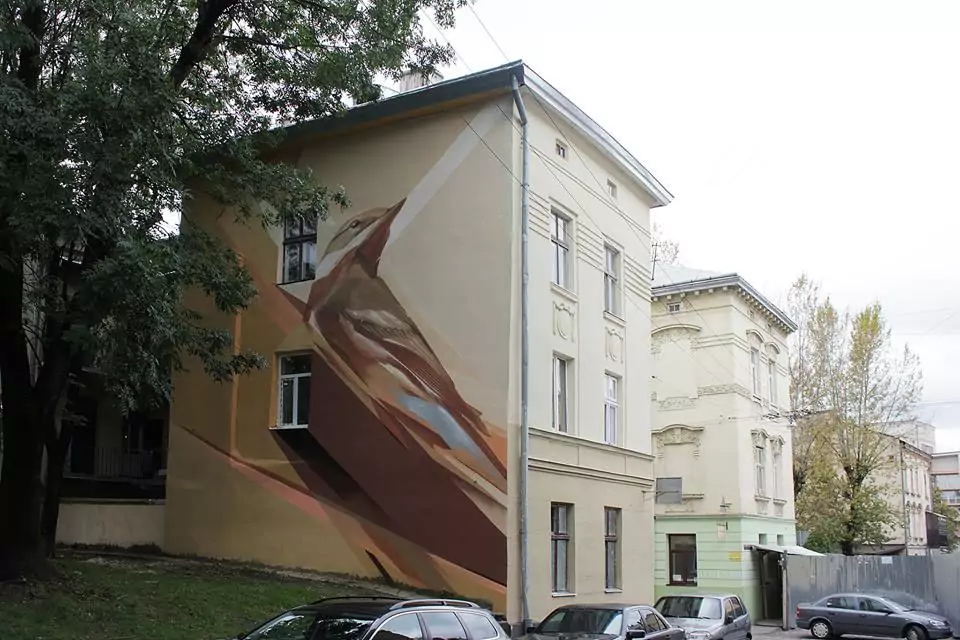 На голому ентузіазмі, без підтримки, важко побудувати багато.