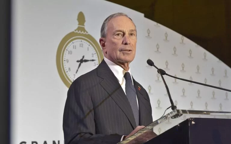 Bloomberg продасть свою компанію в разі обрання його в президенти