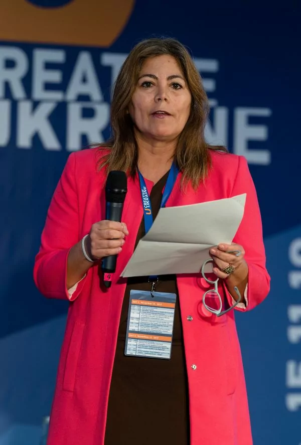 КАРОЛІНА КВІНТАНА
