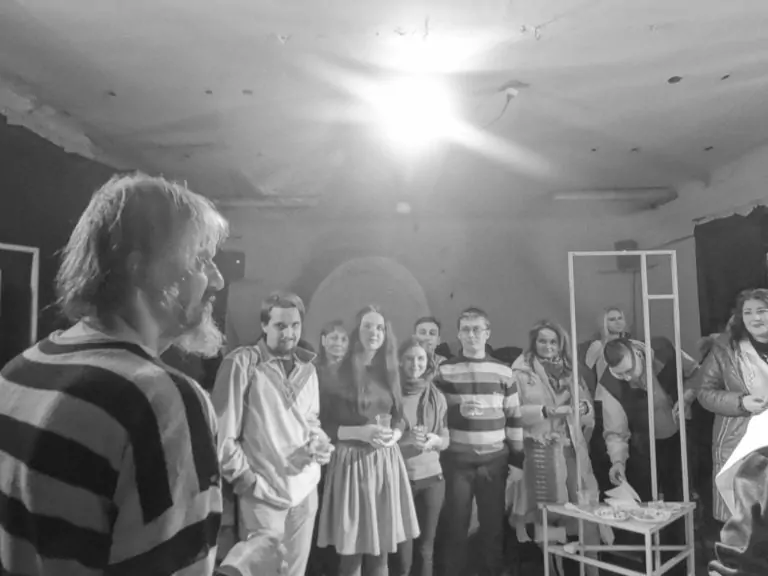 «Трамвай, з-під якого глядач вибиратися буде дуже довго»: режисер Олександр Шмаль про театр «Art&Гарт»