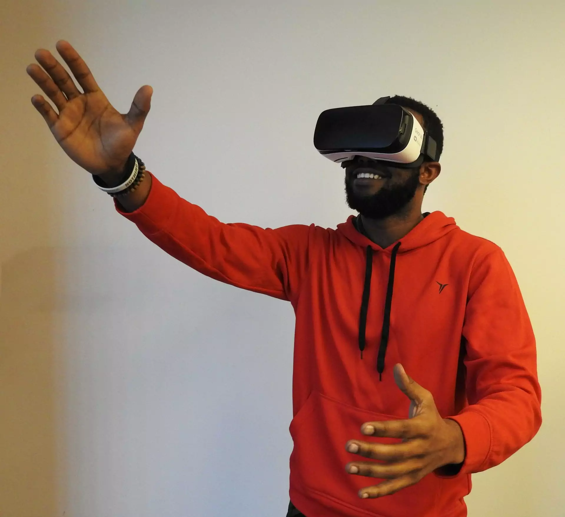 VR віртуальна реальність Джерело: Hammer & Tusk/Unsplash