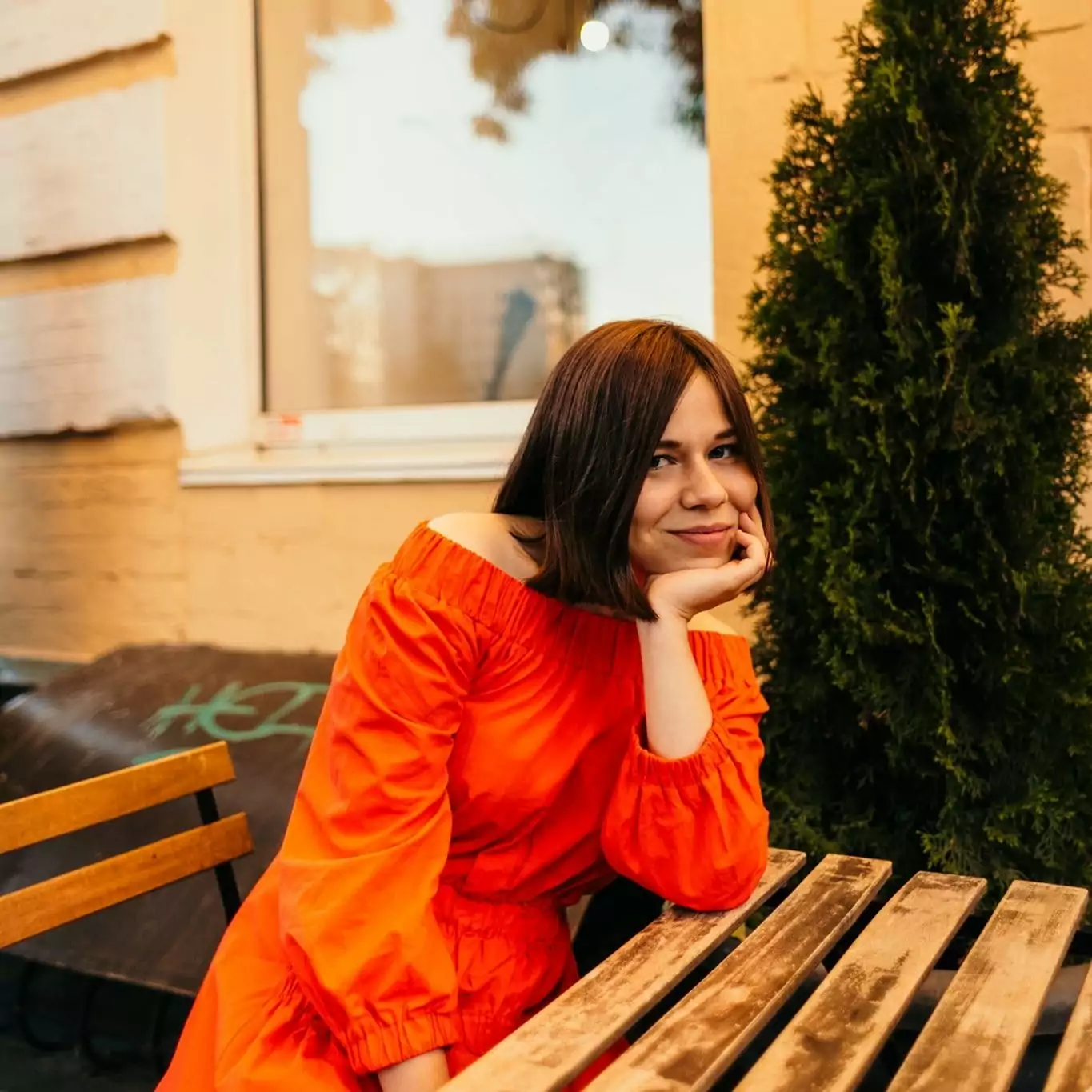 зображення до посту: «Подякуй взагалі, що тебе взяли». 6 історій про роботу в українській культурі