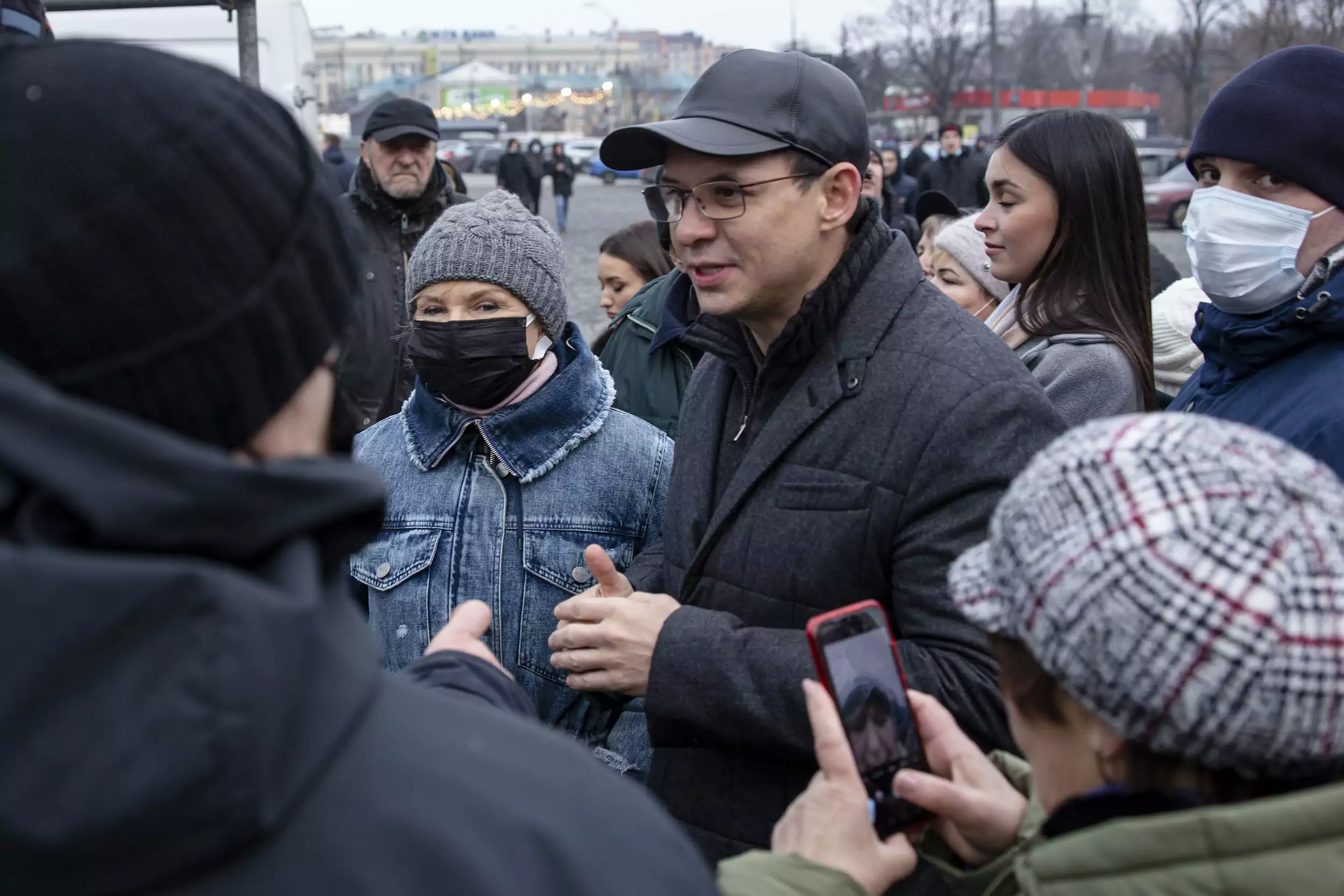 зображення до посту: Протести навколо ковзанки. Харків у лютому