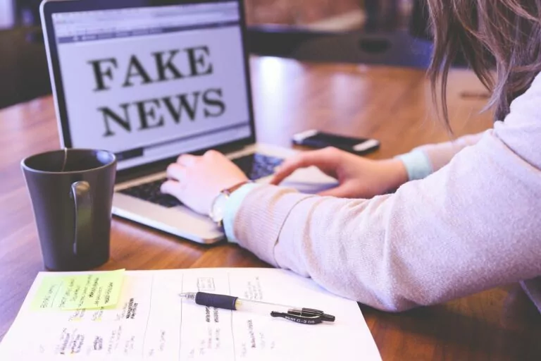 Врятувати та запобігти. Хто вони, наші волонтери-фактчекери?
