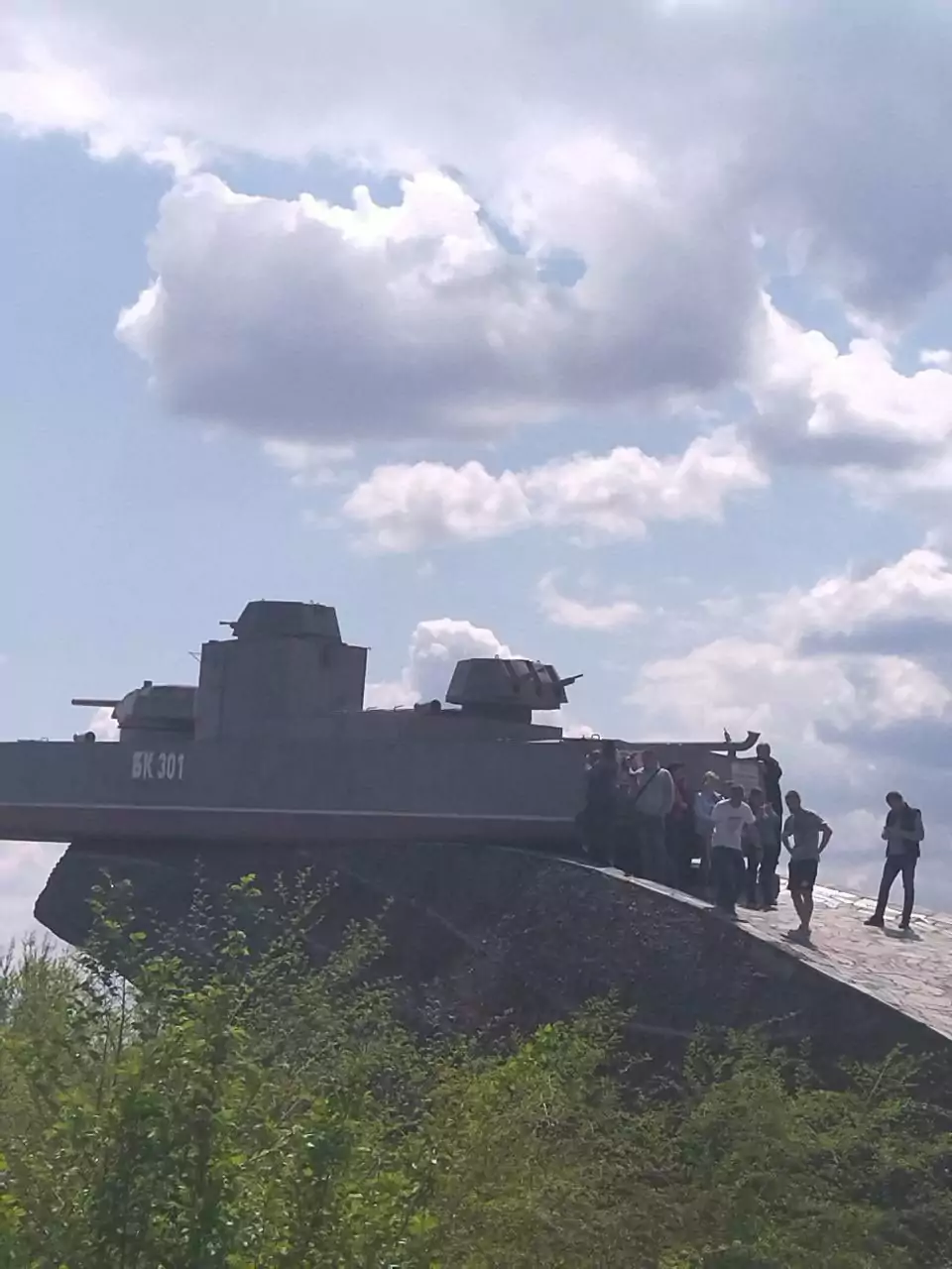 зображення до посту: Відрізані від світу: що відбувається у Херсоні?