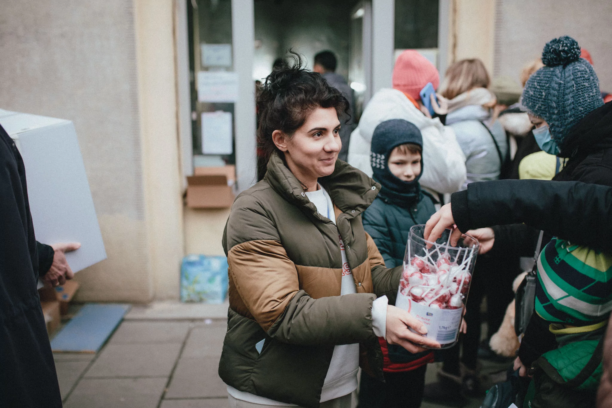зображення до посту: “Ми в бульбашці, а війна їде з нами коридором українців”, ーволонтерка з Кракова