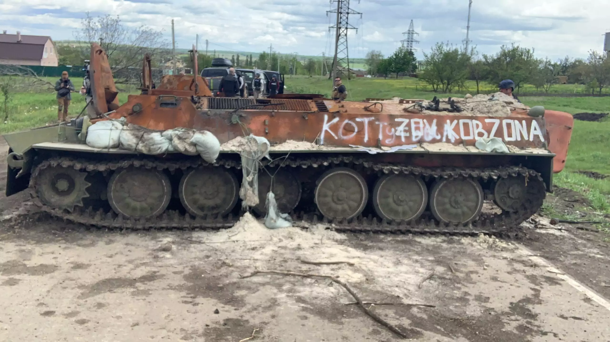 зображення до посту: Фіксери та журналісти. (Не)рівні умови