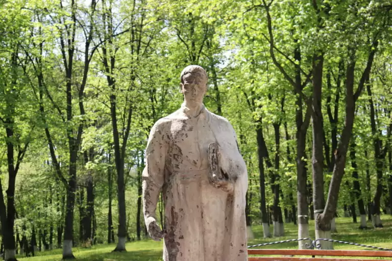 “Ми ще оговтуємось”: що відомо про руйнування музею Григорія Сковороди на Харківщині