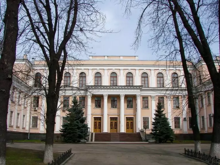 Фейк: Україна шукає для служби в ЗСУ школярів