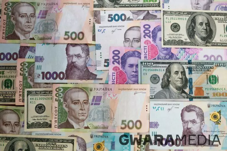 Долар уже ніколи не буде по 29