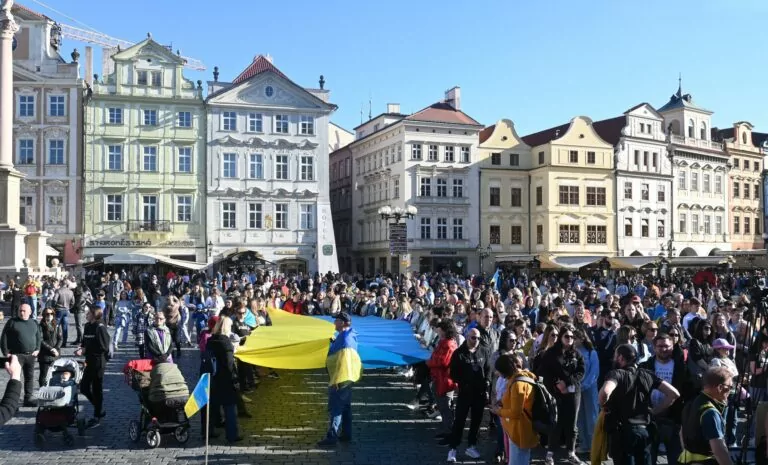 Google починає боротись з фейками про українських біженців в країнах ЄС 