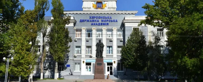 «Наших студентів намагаються переманити під прикриттям»: як виживають виші Херсона в окупації?
