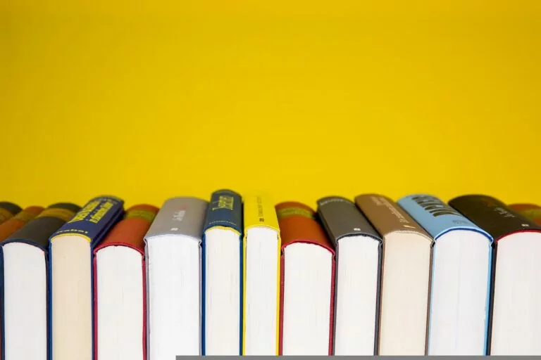 Книги про війну українською мовою: що почитати