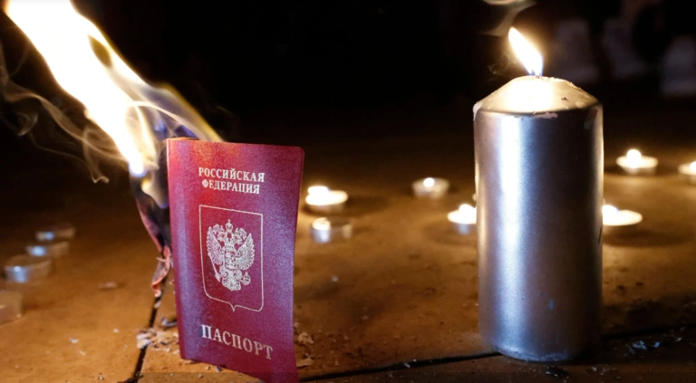 EU Will Not Recognize Passports Issued by Russia in Occupied Regions